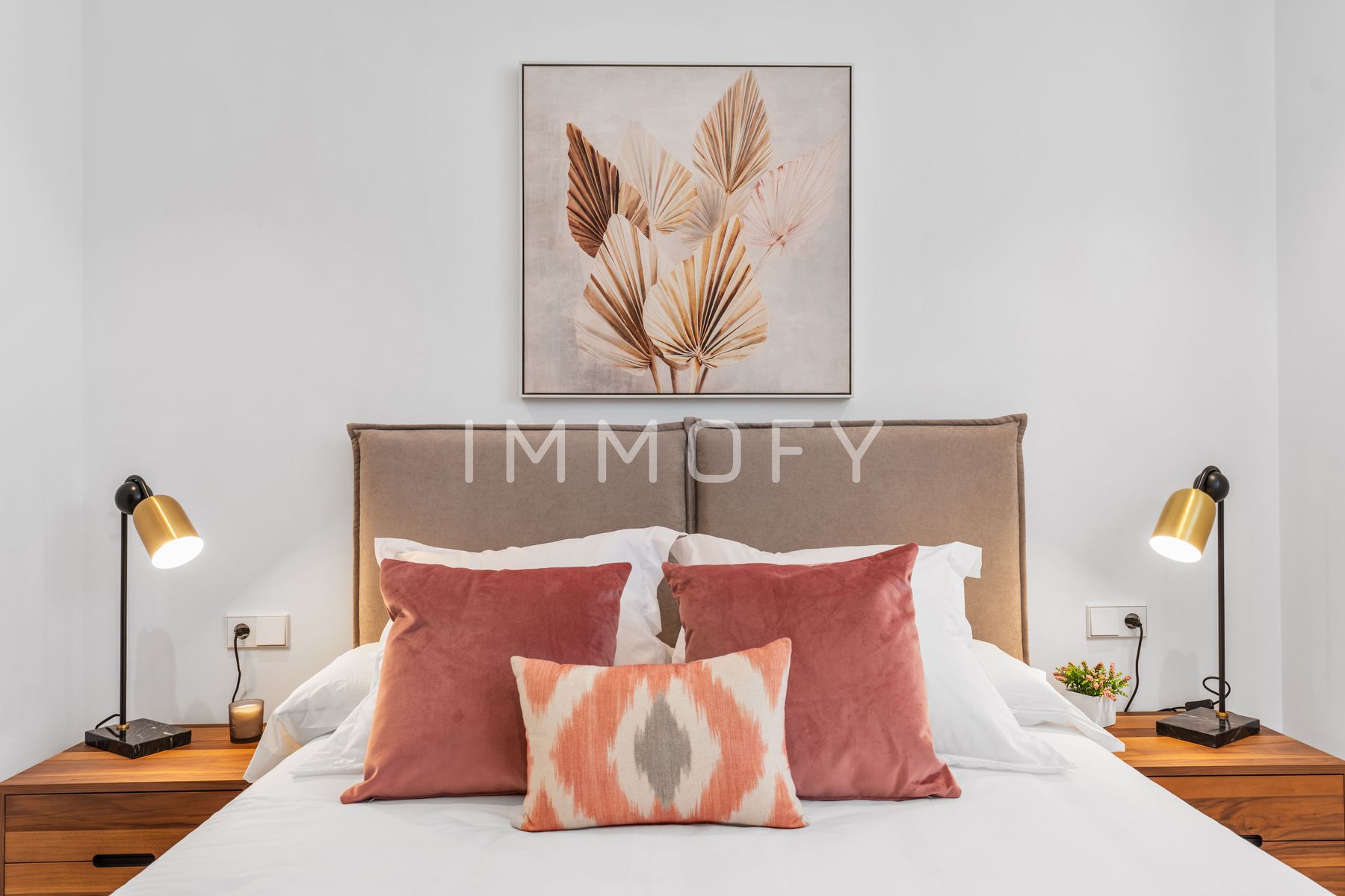 https://immofy-content-storage.s3.eu-west-3.amazonaws.com/large/0e1d615a-7501-4920-b3a0-c9812740c8c4