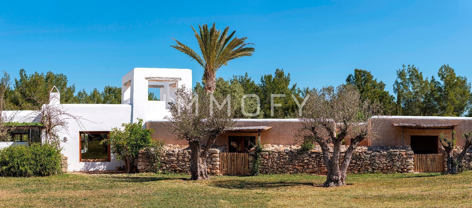 https://immofy-content-storage.s3.eu-west-3.amazonaws.com/large/22b09895-a737-40fc-8a5f-edf0dff1040c