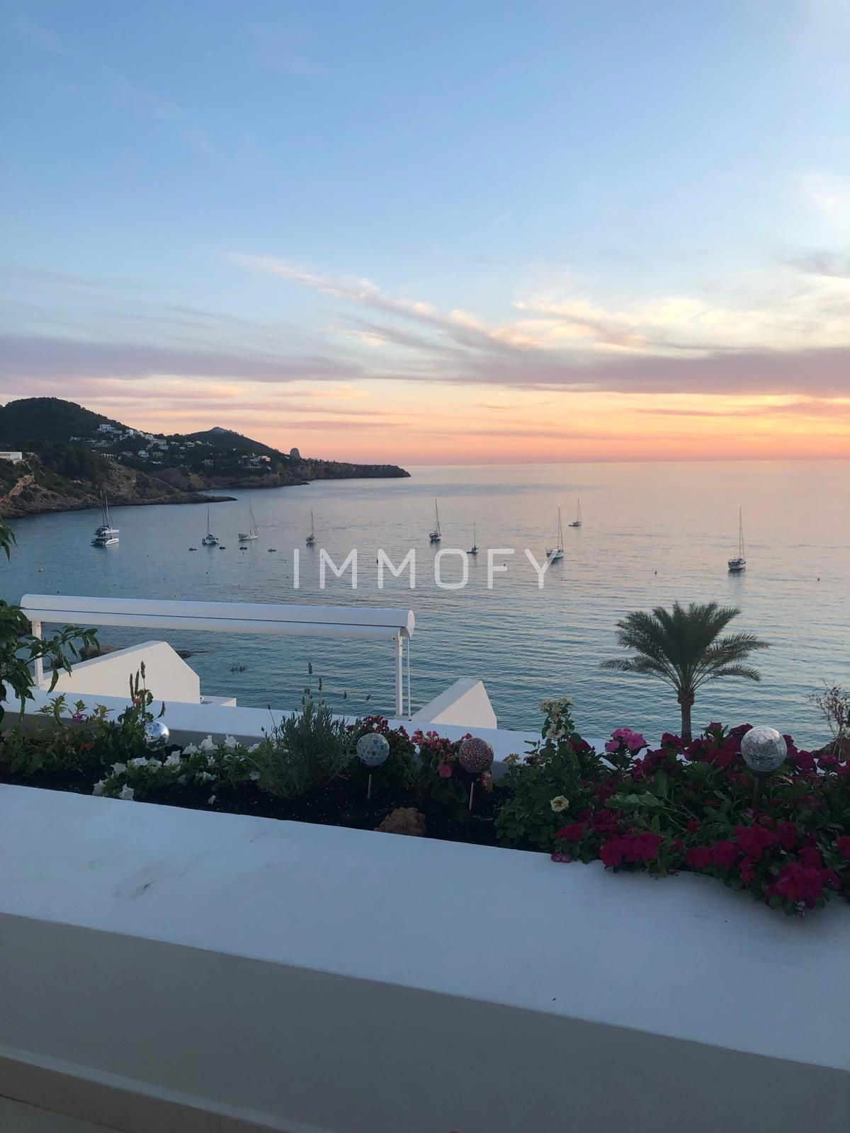 https://immofy-content-storage.s3.eu-west-3.amazonaws.com/large/5875cc43-3f01-495a-9cfd-020368cbdfea