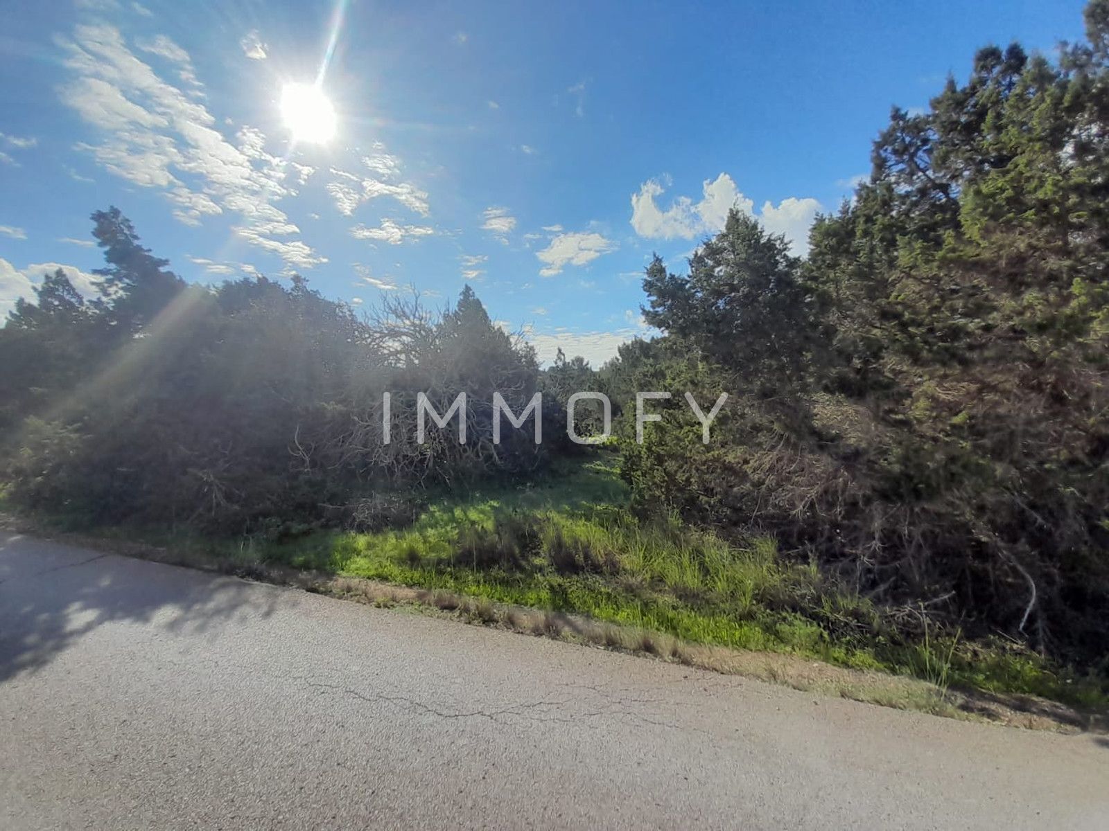 https://immofy-content-storage.s3.eu-west-3.amazonaws.com/large/9ae530ea-877f-47ab-9e55-8b615e387ac5