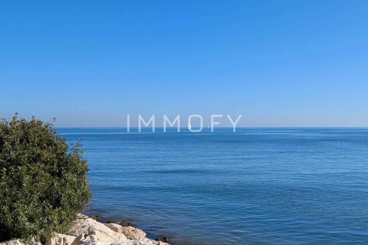 https://immofy-content-storage.s3.eu-west-3.amazonaws.com/large/b8d816e9-fefe-4396-a02e-fdd724da2e22