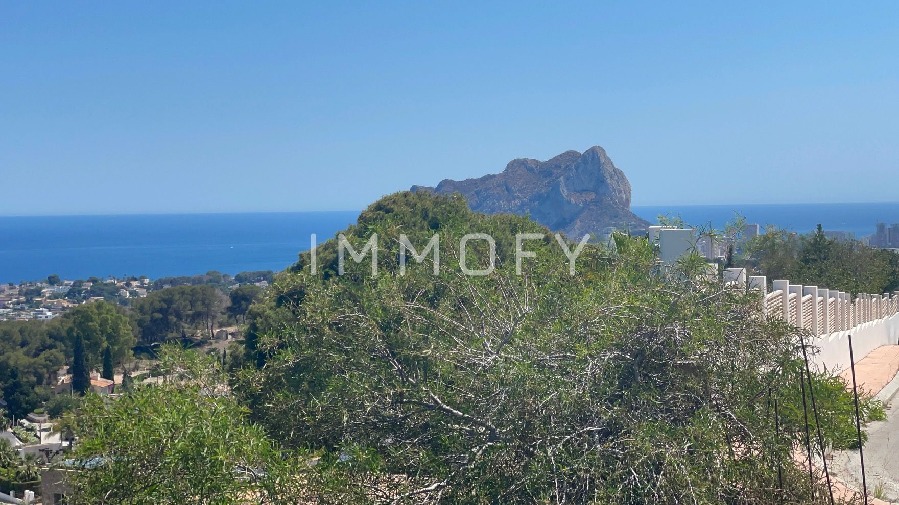 https://immofy-content-storage.s3.eu-west-3.amazonaws.com/large/ca9bc961-b8c8-4f28-9ec8-90c5b7ecd5a3