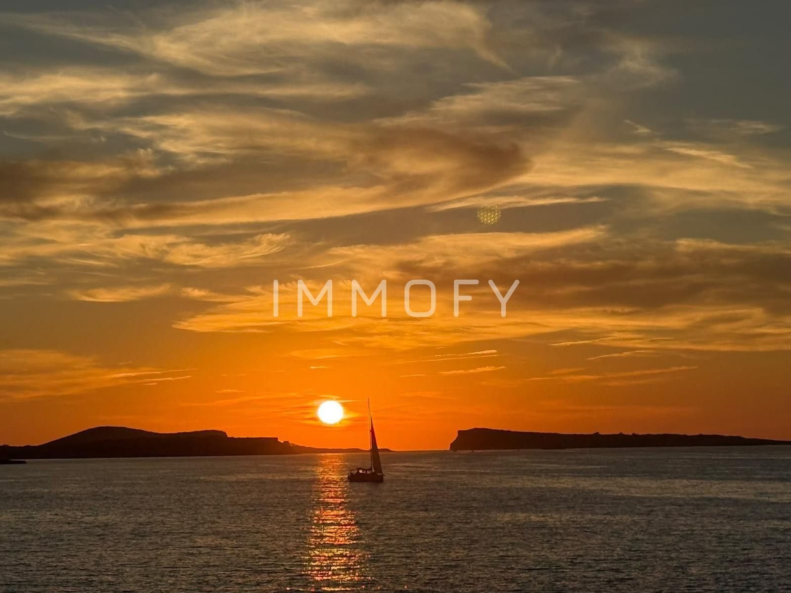 https://immofy-content-storage.s3.eu-west-3.amazonaws.com/large/d83f597b-a07a-4352-be8a-a8343f22e17b