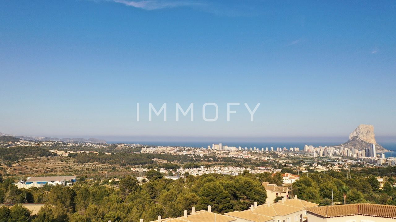 https://immofy-content-storage.s3.eu-west-3.amazonaws.com/large/e793b4a9-d101-4de4-a08e-e9ba8d63301d
