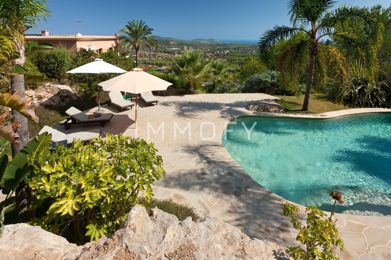 https://immofy-content-storage.s3.eu-west-3.amazonaws.com/large/fcd4c91e-2ce6-44a9-b8a2-d434128e1943