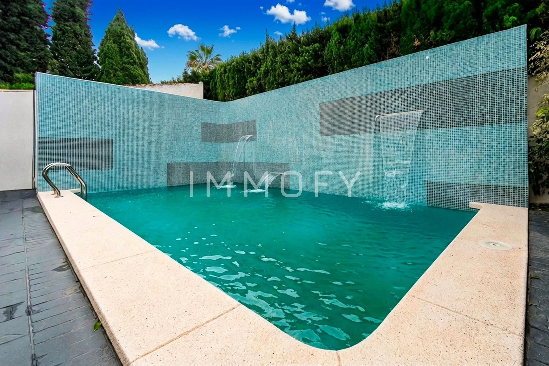 https://immofy-content-storage.s3.eu-west-3.amazonaws.com/large/fe75dbe7-0c90-4e8f-bbc8-6edb03229d3f